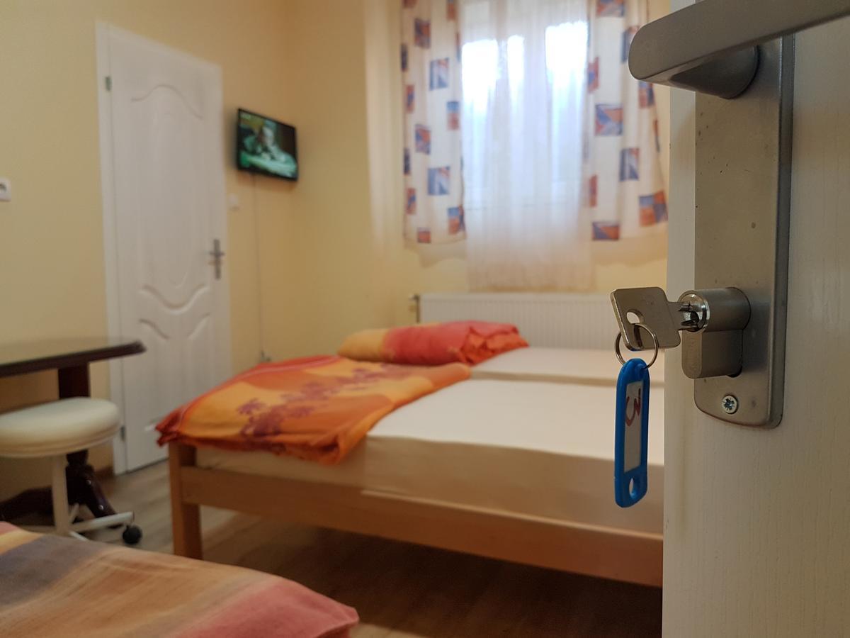 Hostel Beko Valjevo Bilik gambar
